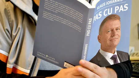 Cărţile lui Klaus Iohannis, subiect de glume printre liberali. Cum se amuză lideri importanţi ai PNL VIDEO