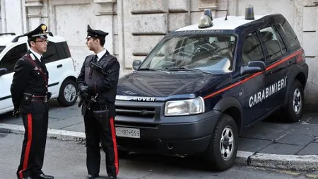 Patru persoane au fost ucise în Napoli de un bărbat care a tras dintr-un balcon