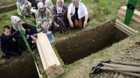 Rudele au rămas ŞOCATE când l-au dezgropat după 15 ani. Cu toţii au spus că este VAMPIR VIDEO