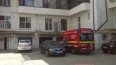 Un CHIRURG celebru, găsit SPÂNZURAT în apartamentul său