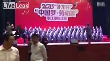 Accident tragic în China: Opt oameni au murit după ce scena pe care se aflau s-a prăbuşit VIDEO
