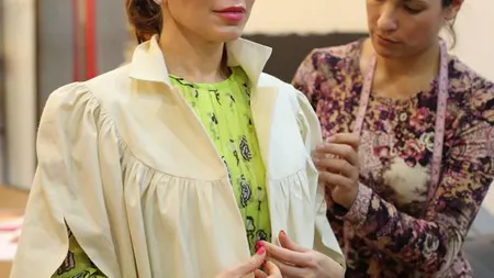 Creatoarea de modă Lorena Sârbu, în culmea fericirii. Mama surogat plătită cu mii de euro a născut