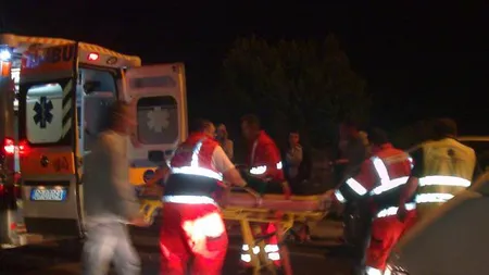 Autocar plin cu români, implicat într-un accident în Italia