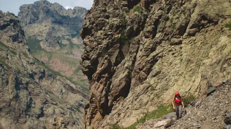 Alunecări de teren în Corsica: Trei turişti au murit, iar alţii au fost daţi dispăruţi