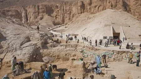 Atentat sinucigaş la templul Karnak din Luxor, în sudul Egiptului
