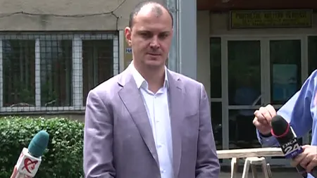 Deputaţii jurişti sugerează conducerii Camerei să sesizeze CCR în cazul deputatului Sebastian Ghiţă