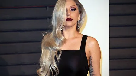 Lady Gaga, o nouă apariţie bizară. Arată ca o dansatoare într-un club de noapte GALERIE FOTO