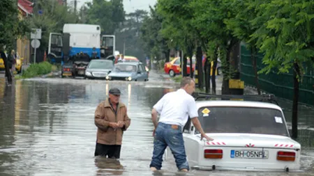 COD GALBEN DE PLOI. Oprea a cerut măsuri pentru prevenirea eventualelor situaţii de urgenţă