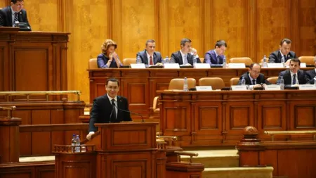 MOŢIUNEA DE CENZURĂ A PICAT. Victor Ponta rămâne premier. Doar 194 de parlamentari au votat 
