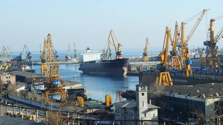 Traficul de mărfuri în porturile maritime româneşti a crescut cu 20% în primele cinci luni din 2015