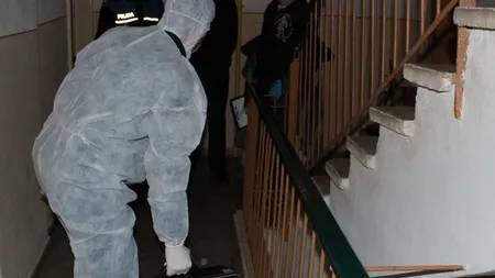 Bărbat de 82 de ani găsit DECEDAT într-un apartament din Aiud
