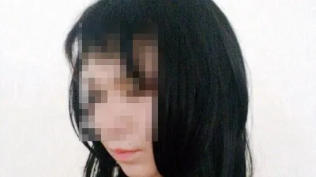 Un tânăr s-a DEGHIZAT în FEMEIE şi a intrat la BAC în locul IUBITEI. Cum s-a sfârşit totul FOTO