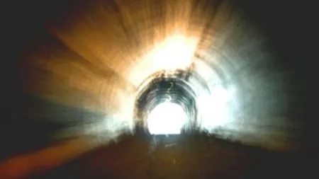 5 lucruri INCREDIBILE care se întâmplă LA PRAGUL DINTRE  VIAŢĂ ŞI MOARTE