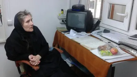 O femeie de serviciu cu masterat în Robotică lucrează ca portar la o facultate din Timişoara