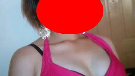 E tânără şi frumoasă, dar suferă de o boală groaznică din cauza căreia nu iese din casă