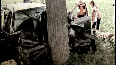 Accident în Botoşani. Un taximetrist a făcut infarct în timp ce transporta doi pasageri VIDEO