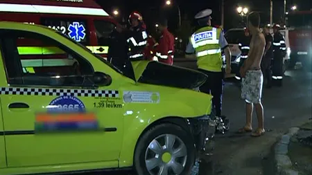 Accident grav în Capitală. Două ambulanţe SMURD au preluat răniţii