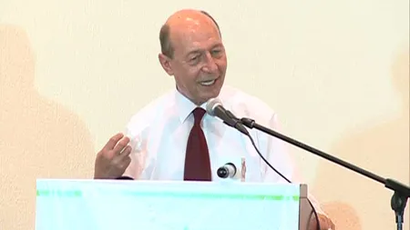 Băsescu: Nu există risc mai mare de securitate decât să aduci studenţi musulmani în România