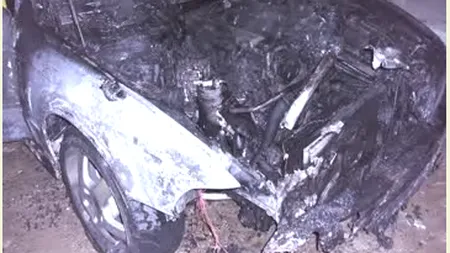 Răzbunare mafiotă. Bolid de lux INCENDIAT în Caransebeş