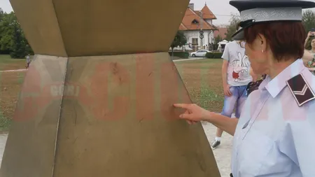 Coloana Infinitului din Târgu Jiu a fost vandalizată