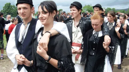 SFÂNTUL ILIE 2015. Tradiţii, obiceiuri şi poveşti uluitoare despre ciobanii din Covasna