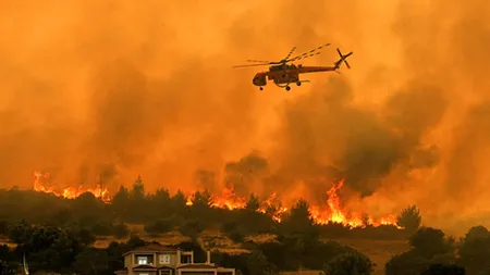 Doi bărbaţi, arestaţi pentru că au contribuit la declanşarea incendiilor violente din Grecia