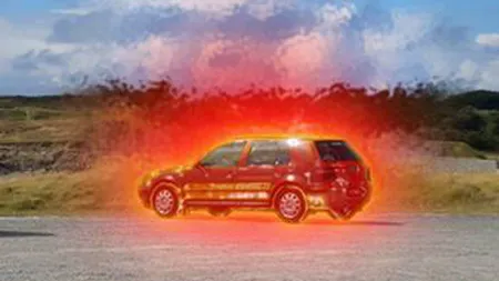 La ce pericole te expui când urci într-o maşină parcată mult timp la soare VIDEO