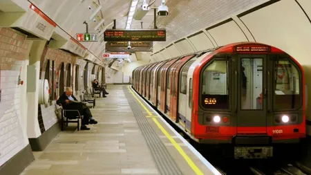 HAOS în LONDRA. Prima grevă la METROU după 13 ani