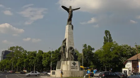 Ceremonie militară şi religioasă, la Monumentul Eroilor Aerului din Bucureşti