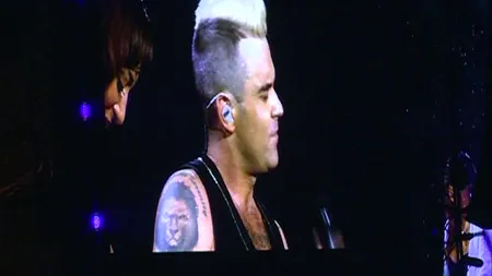 Concertul anului în România: Robbie Williams a cântat în faţa a 60.000 de spectatori VIDEO