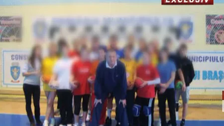 DEZVĂLUIRI ULUITOARE despre antrenorul de handbal care şi-a violat elevele VIDEO CAMERA ASCUNSĂ