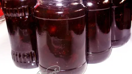 DULCEATA DE VISINE: Reteta simpla pentru o dulceata de visine DELICIOASA
