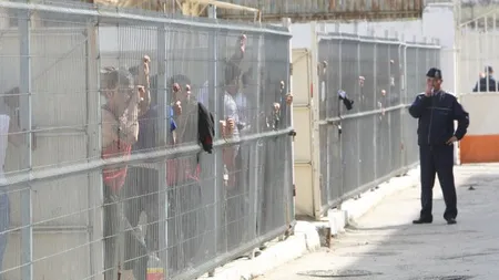 CULMEA HOŢIEI. Trei deţinuţi au încercat să fure cupru de la fabrica în care lucrau
