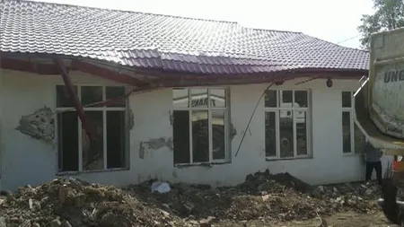 O şcoală nouă din Vaslui, dărâmată din greşeală