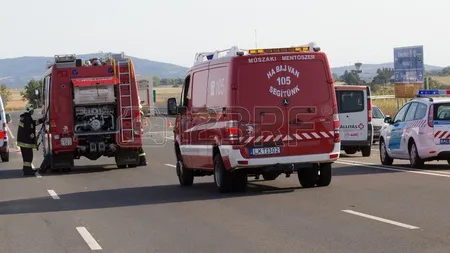 Accident în Ungaria: O camionetă cu refugiaţi sirieni condusă de un ROMÂN s-a răsturnat pe autostradă