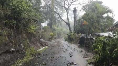 Furtunile tropicale răvăşesc Caraibele. Inundaţii, alunecări de teren şi pierderi de vieţi omeneşti VIDEO