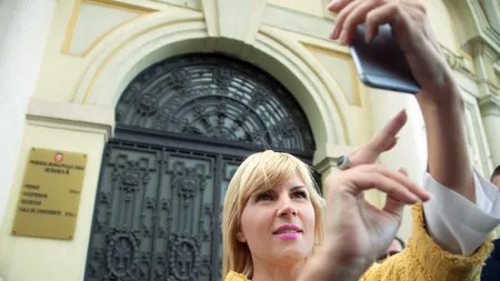 ELENA UDREA povesteşte pe Facebook ce a păţit în timp ce era la o cafea