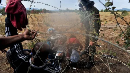 Peste 7.000 de imigranţi au sosit în Serbia într-o singură noapte, venind prin Macedodia VIDEO