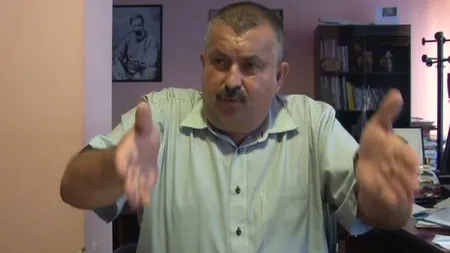 Funcţionar public cu avere fabuloasă. Şeful Inspectoratului şcolar Gorj are 7 case şi zeci de mii de euro