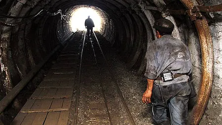 15 mineri de la Băiţa au intrat în GREVA FOAMEI