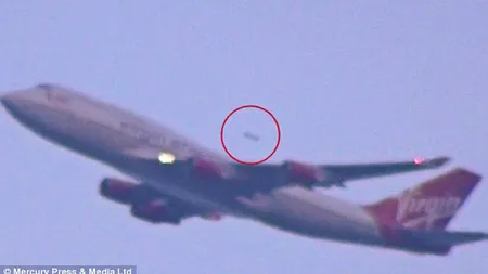 Un OZN deasupra unui avion. Imaginile care i-au pus pe gânduri pe specialişti VIDEO