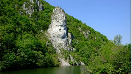 Chipul lui Decebal de pe malul Dunării, printre cele mai spectaculoase statui din lume VIDEO