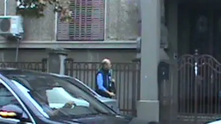 Traian Băsescu, IEŞIRE NERVOASĂ în timp ce se afla în vizită la vila din Mihăileanu VIDEO