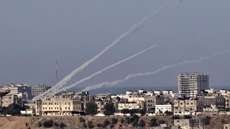 Tiruri de rachetă palestiniene în sudul Israelului. Raid aerian în Gaza