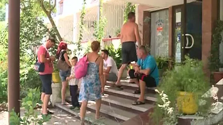 Turişti ţepuiţi pe litoral. Cum pierd, pe banii lor, o zi de concediu