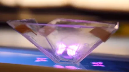 Cum să îţi transformi smartphone-ul într-un proiector de holograme 3D VIDEO