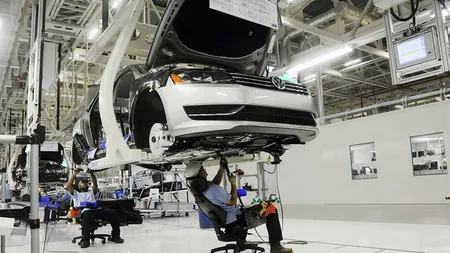 Noi detalii în scandalul Volkswagen. S-au falsificat datele privind emisiile camionetelor şi ale altor maşini
