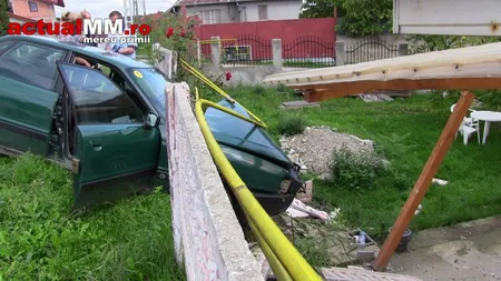 Accident grav în Dej produs de o şoferiţă începătoare. FOTO şi VIDEO