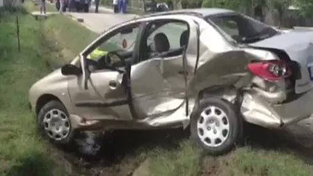 ACCIDENT grav în Argeş. O fetiţă a fost proiectată prin parbriz VIDEO