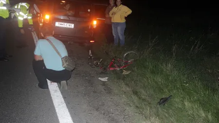 Accident grav în Timiş: Un biciclist, spulberat de două maşini